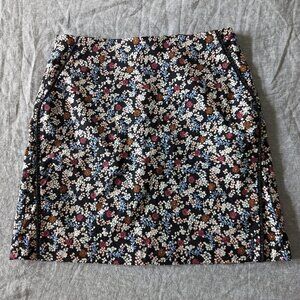 LOFT Floral Mini Skirt with Lace Pockets Size 6